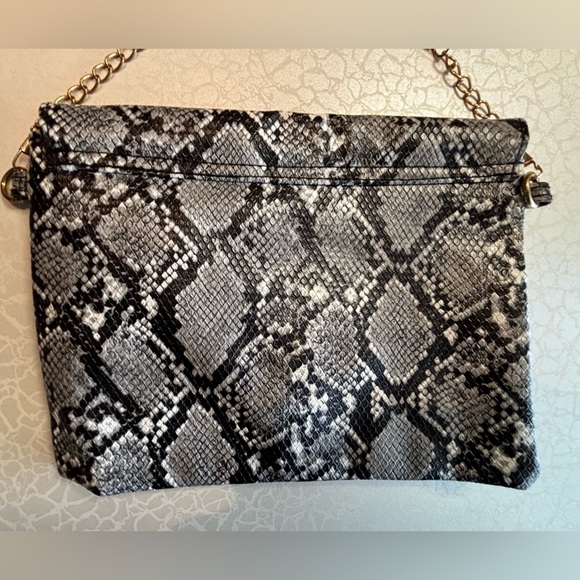 Handbag | ladies Python snakeskin look shoulder bag. - Picture 7 of 11